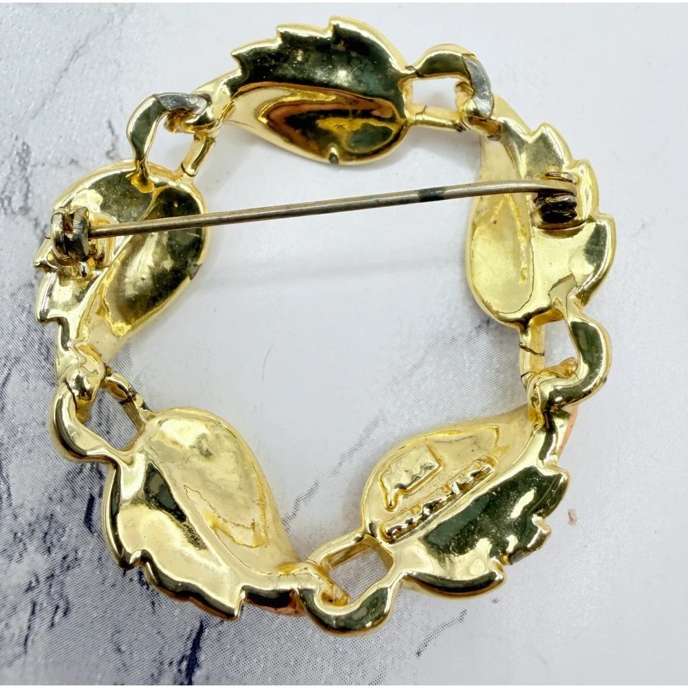 Vintage Coro Pink Blush Enamel Gold Tone Wreath Brooch 1.75